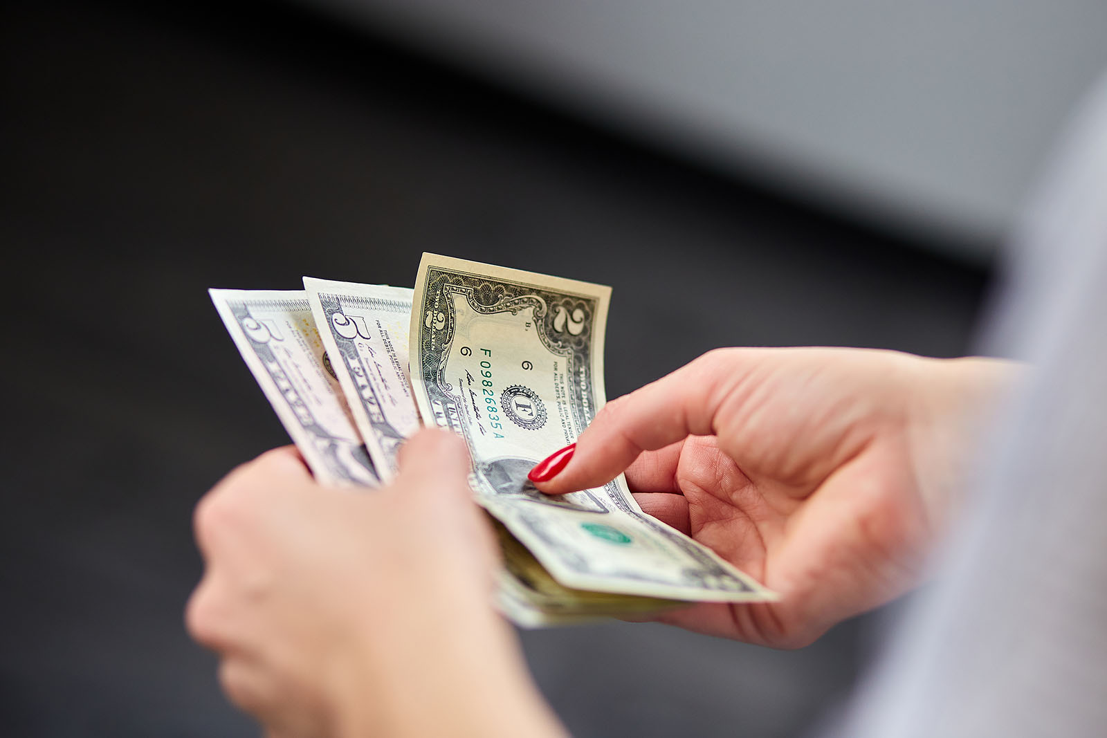 Tečaj dolara i eura.